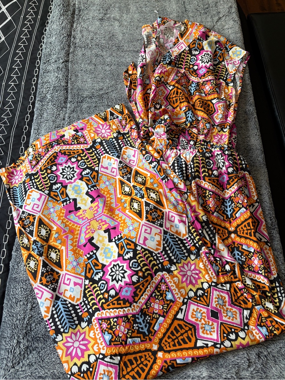 Women’s Sleeveless Geo Print Jumpsuit - Pink & Orange